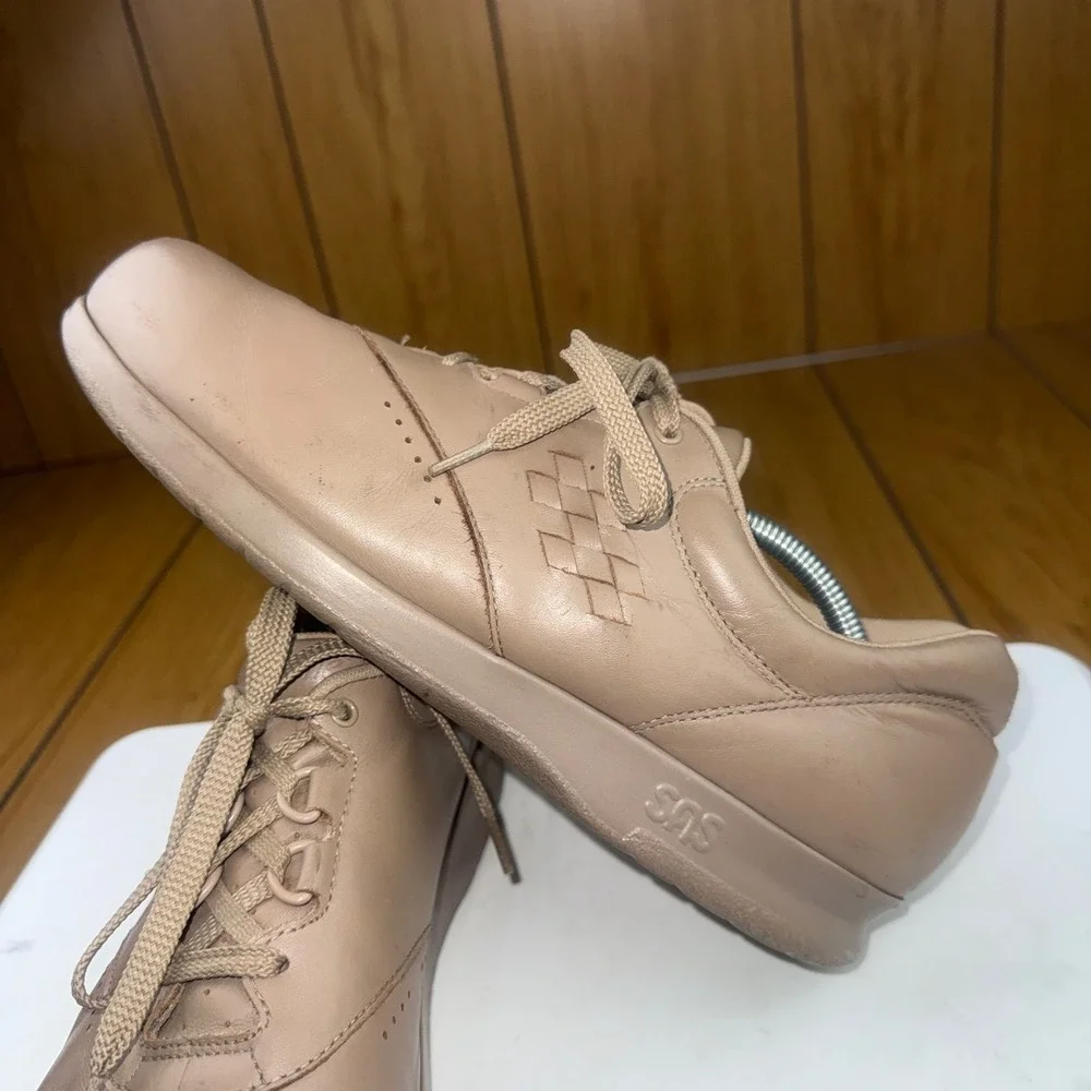 SAS Free Time Walking‎ Shoes Womens 10 N Beige Leather Lace Up Comfort Sneaker